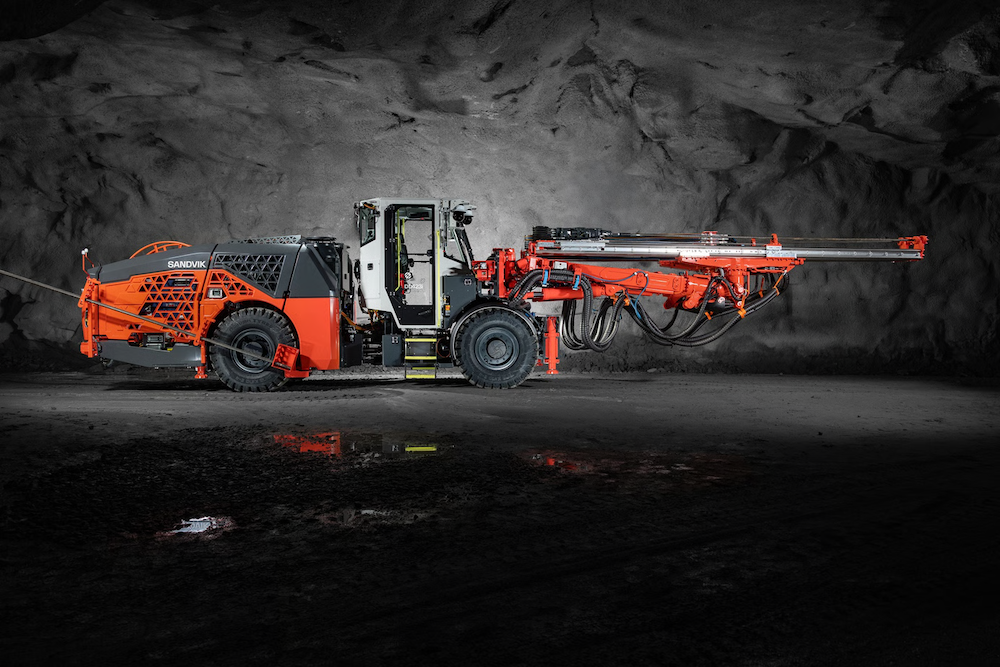 Sandvik Blue Sandvik a lansat instalația de foraj subteran de generație nouă DD423i ...