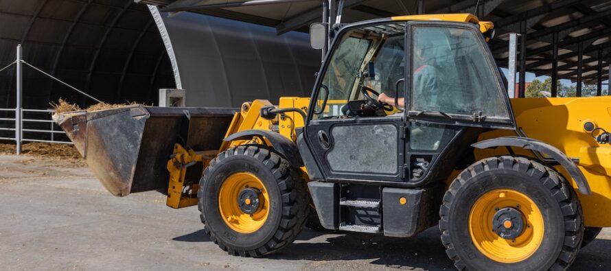 Soluția BKT pentru o varietate de operațiuni dificile: MULTIMAX MP 527
