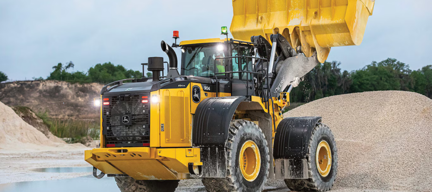 John Deere își extinde gama de încărcătoare frontale cu noile 844 X-Tier și 904 X-Tier