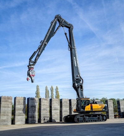 Hyundai colaborează cu STC pentru dezvoltarea unui excavator pentru demolare la mare înălțime