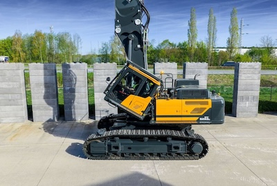 Hyundai colaborează cu STC pentru dezvoltarea unui excavator pentru demolare la mare înălțime