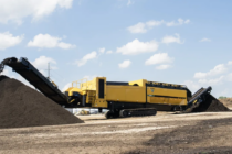 Vermeer a lansat noul ciur rotativ TR6500TX pe șenile