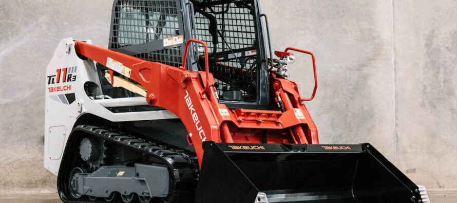 Takeuchi prezintă noul încărcător compact pe șenile TL11R3