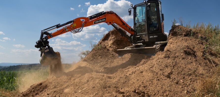 Develon launches new upgraded DX35Z-7 mini excavator