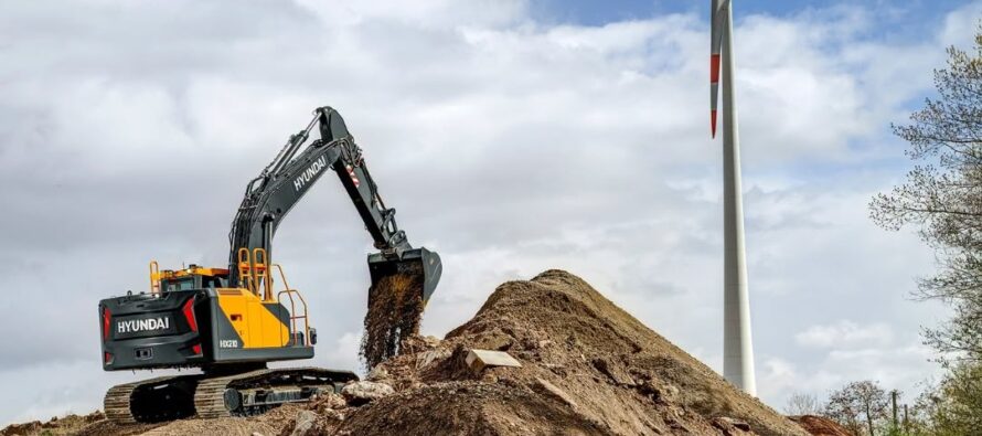 Hyundai a introdus în gama sa Next Generation noul excavator HX210