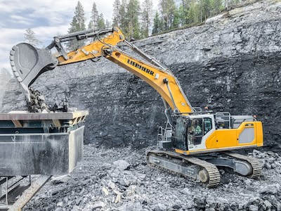 Steinexpo 2026: Liebherr lansează în premieră mondială o gamă de excavatoare pe șenile în clasa de 50 tone