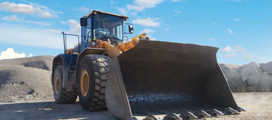 BKT debutează la Steinexpo 2026 cu gama de anvelope EARTHMAX