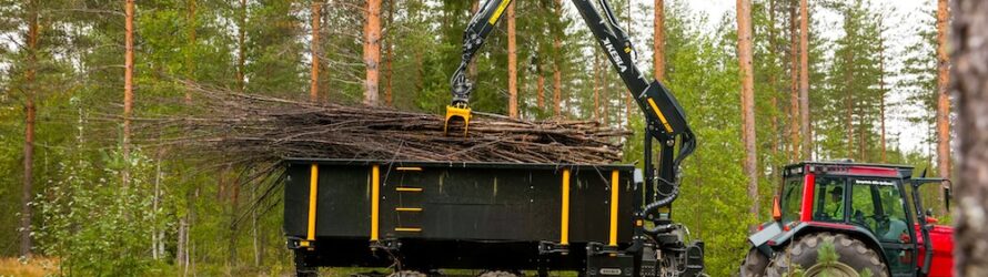 Kesla expands its tractor equipment range with the new KESLA 145 forest trailer