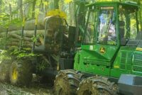ELMAS a livrat un forwarder John Deere 1510G de ultimă generație către Borsilv