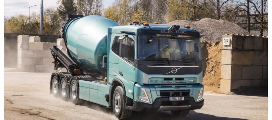 Volvo starts series production of electric trucks with up to 700 km range