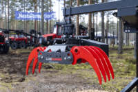 Gama JAK se extinde cu șapte noi modele pentru tăierea și manipularea arborilor