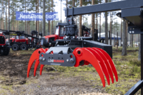 Gama JAK se extinde cu șapte noi modele pentru tăierea și manipularea arborilor