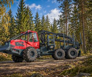 IRUM a lansat la Interforst noul concept de tractor forestier TAF X-Combi, dezvoltat în România